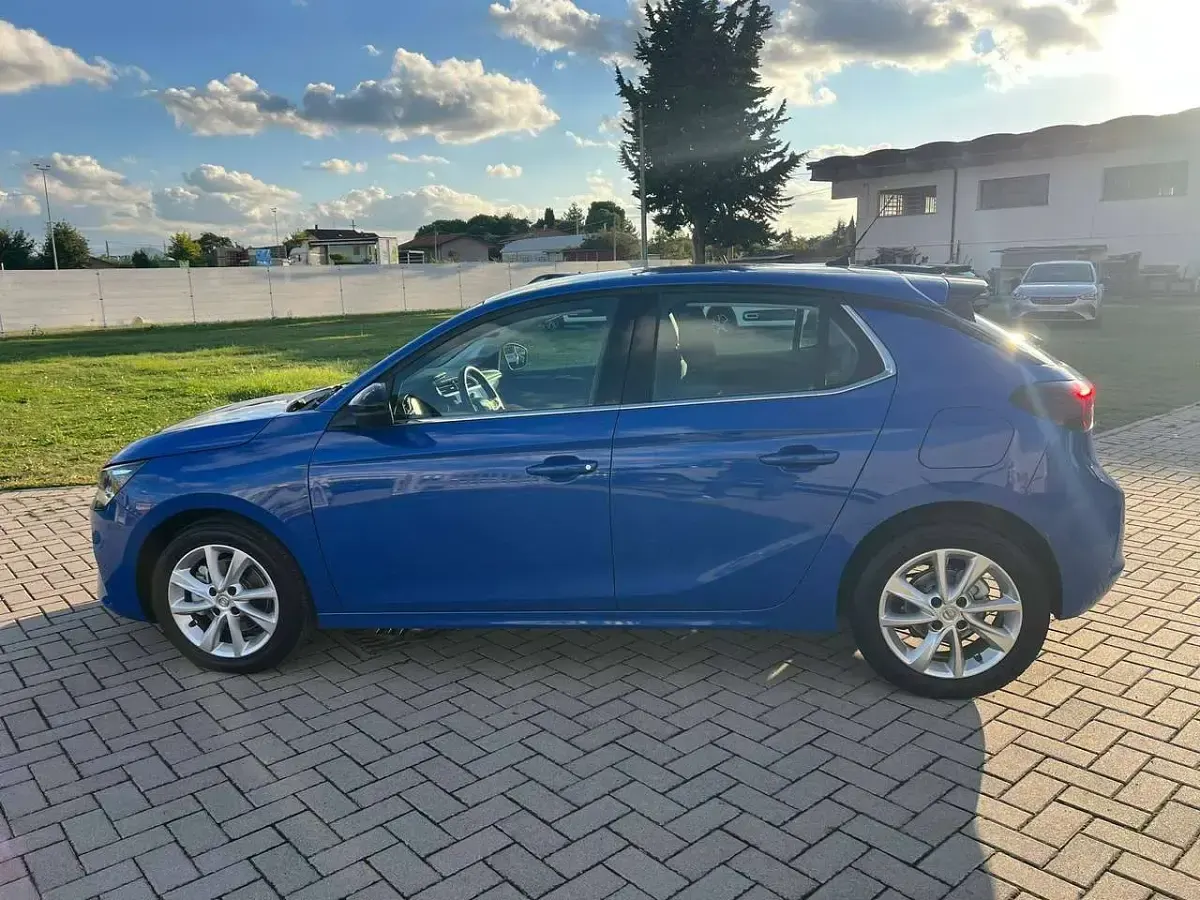 Usata Opel Corsa 75 CV (55 kW) 2023 Argento Utilitaria