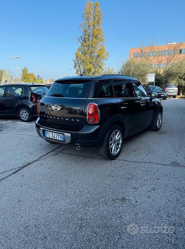 Usata Mini Cooper D Countryman 111 CV (81 kW) 2016 Nero SUV