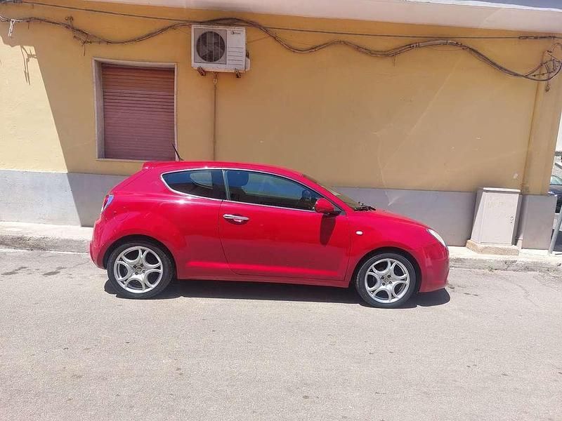 Usata 2010 Alfa Romeo MiTo Progression Due volumi | 3800 € (Ottimo prezzo) - Immagine 1/4