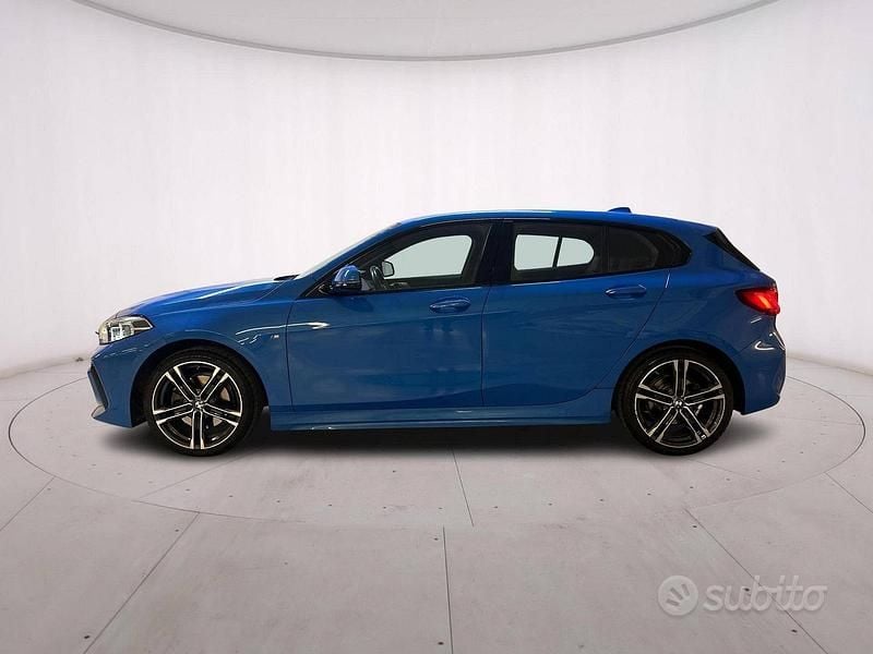 Usata BMW 116 M Sport 116 CV (85 kW) 2020 Misano blue Utilitaria