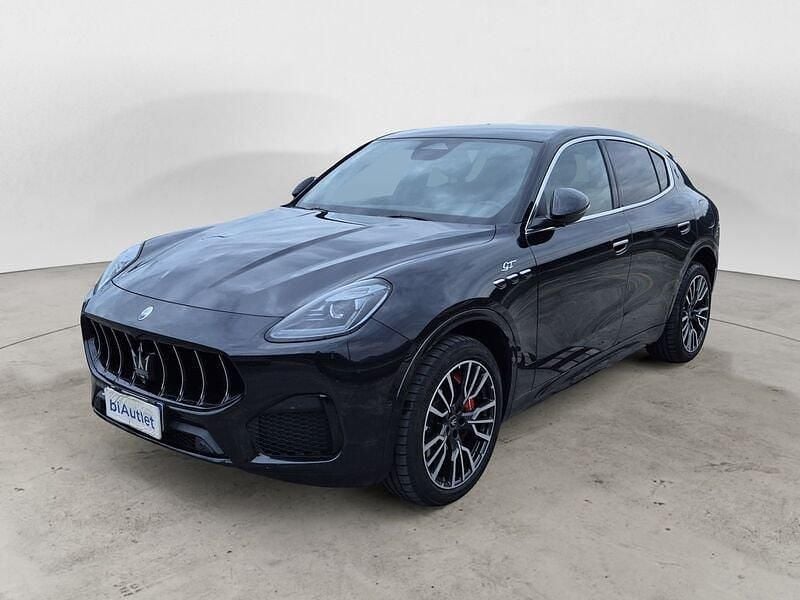 Nero Usata 2025 Maserati Grecale GT SUV | 66.700 € (Buon prezzo) - Immagine 1/4