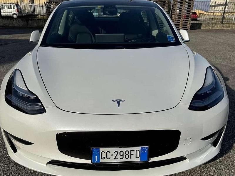 Bianco Usata 2020 Tesla Model 3 Tre volumi | 20.000 € (Ottimo prezzo) - Immagine 1/4