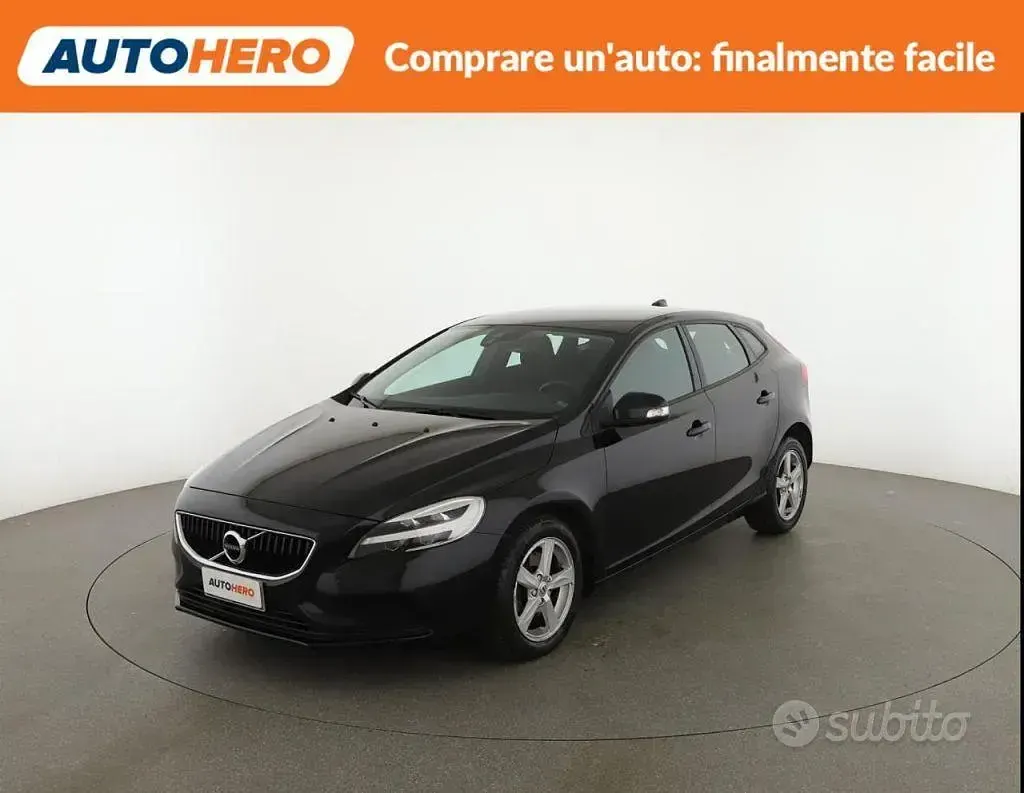 Gebraucht Volvo V40 122 PS (89 kW) 2018 Schwarz Limousine