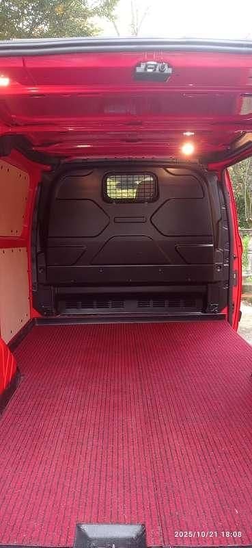 Usata Ford Transit Custom Trend 131 CV (96 kW) 2022 Rosso Furgone