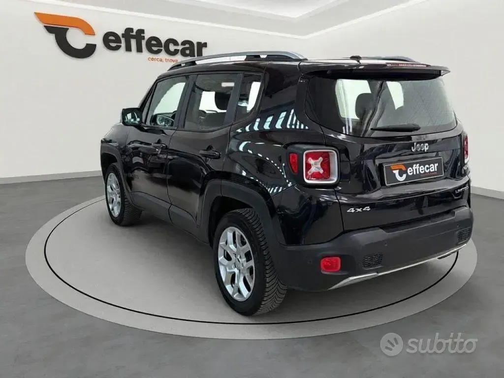 Usata Jeep Renegade Limited 140 CV (102 kW) 2016 Nero SUV