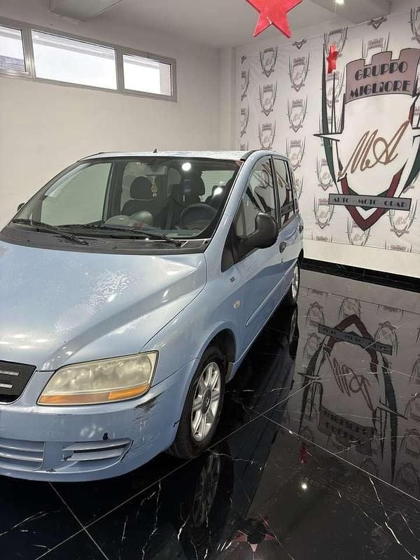 Usata Fiat Multipla Dynamic 92 CV (67 kW) 2005 Blu Monovolume