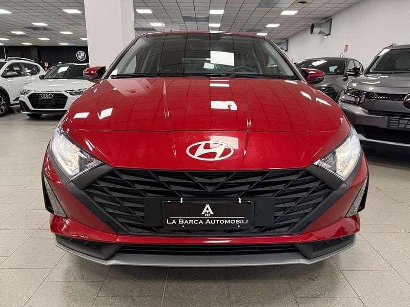 Usata Hyundai i20 84 CV (61 kW) 2023 Rosso Utilitaria