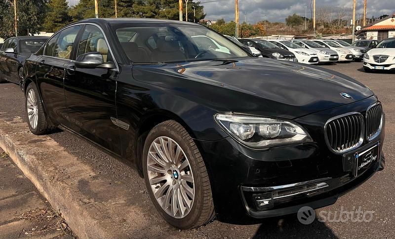 Usata BMW 740 312 CV (229 kW) 2014 Nero Berlina