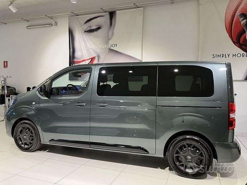 Nuova Opel Zafira 180 CV (132 kW) 2025 Grigio Monovolume