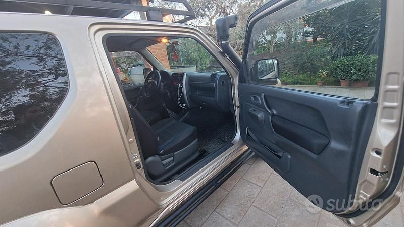 Usata Suzuki Jimny 2010 SUV