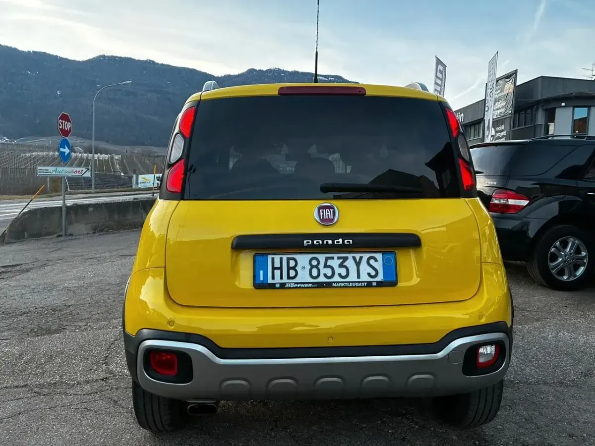 Occasion Fiat Panda Cross Cross 80 ch (58 kW) 2015 Jaune Citadine