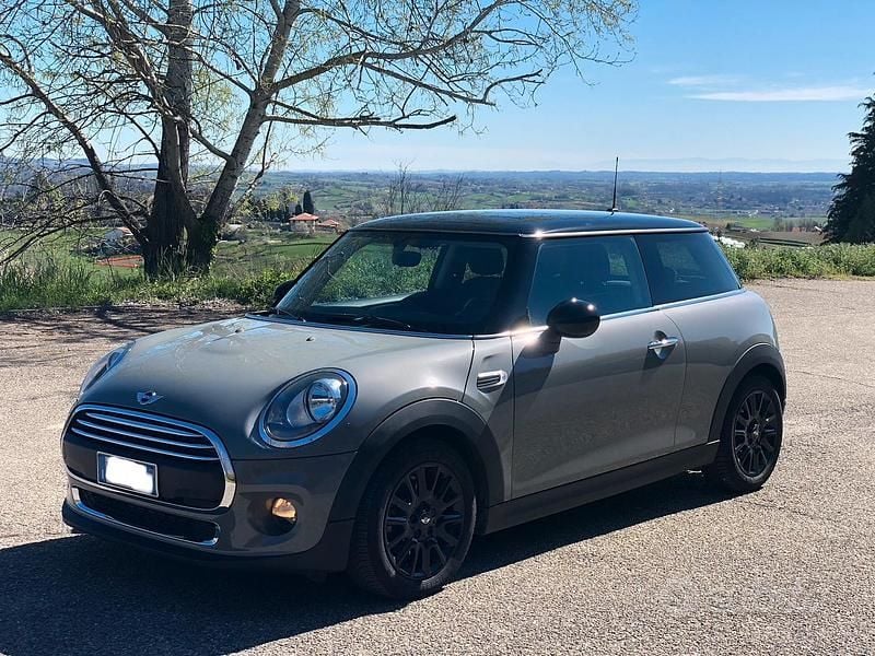 Usata Mini ONE 102 CV (75 kW) 2015 Utilitaria