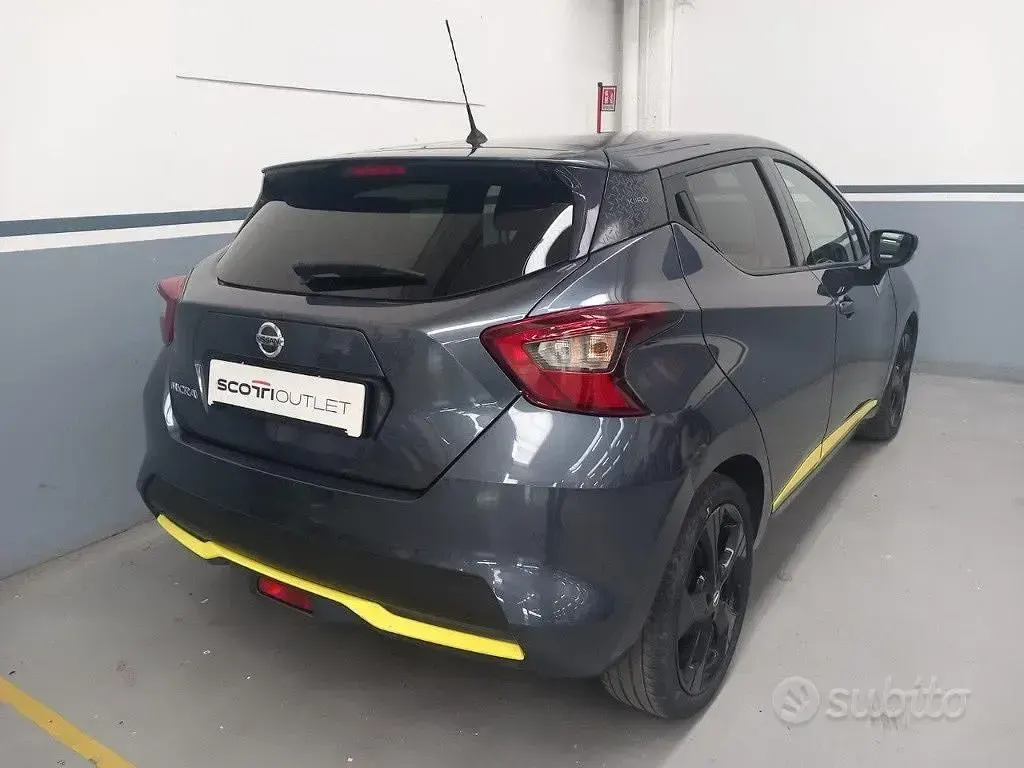 Usata Nissan Micra 92 CV (67 kW) 2023 Grigio Utilitaria