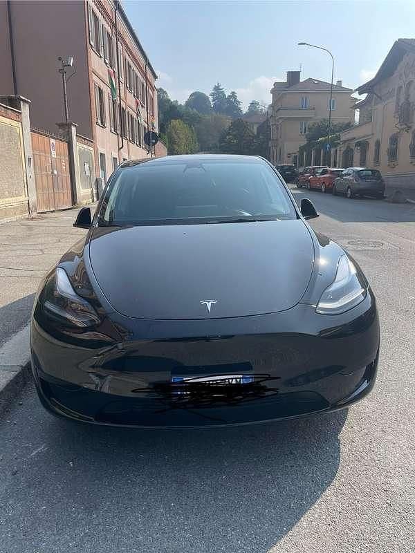 Usata Tesla Model Y RWD 88 kW (120 CV) 2022 Nero SUV