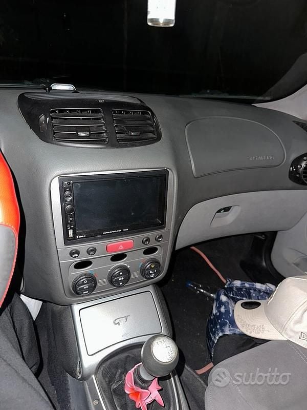 Usata Alfa Romeo GT 150 CV (110 kW) 2006 Coupé