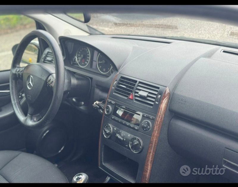 Usata Mercedes A150 Elegance 95 CV (69 kW) 2006 Grigio Utilitaria