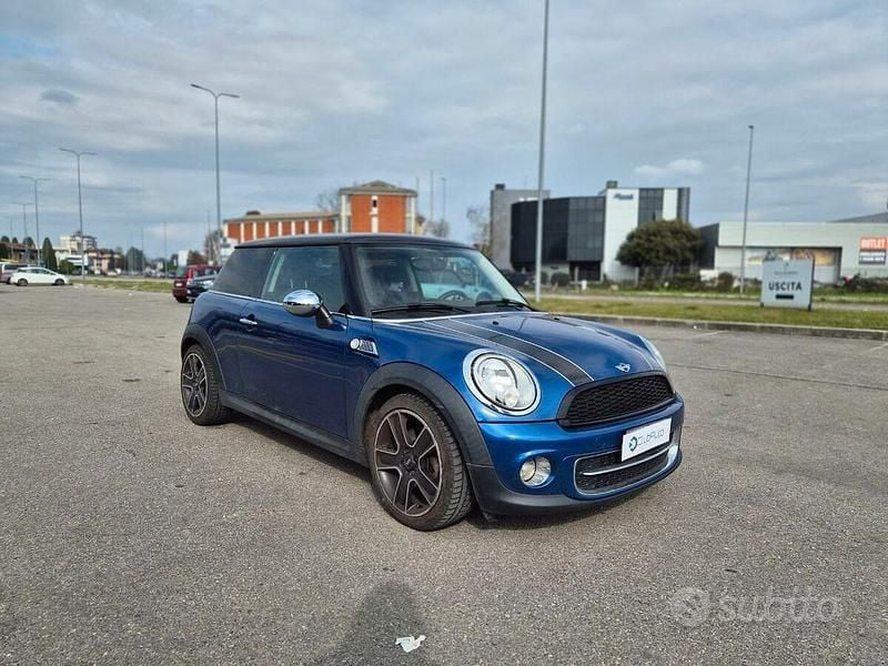 Usata Mini Cooper D 112 CV (82 kW) 2013 Blu/azzurro Utilitaria