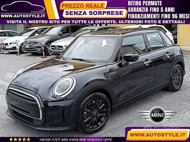 Nero Usata 2022 Mini Cooper Classic Due volumi | 22.500 € (Buon prezzo) - Immagine 1/4