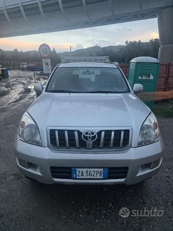 Usata Toyota Land Cruiser Sol 163 CV (119 kW) 2003 Grigio SUV