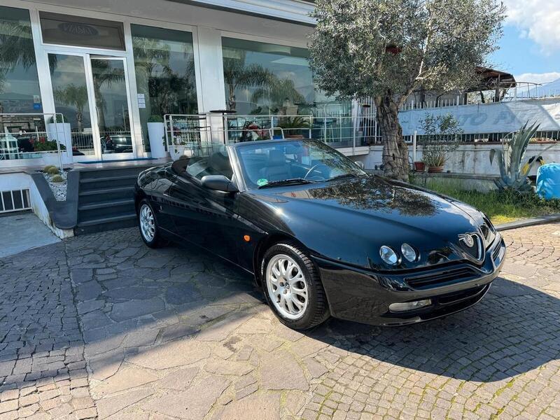 Usato 2002 Alfa Romeo GTV 2.0 Benzin 150 CV (9.000 €)