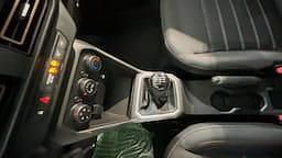 Bianco ghiaccio Nuova 2025 Dacia Sandero Expression Due volumi | 16.990 € (Buon prezzo) - Immagine 1/4