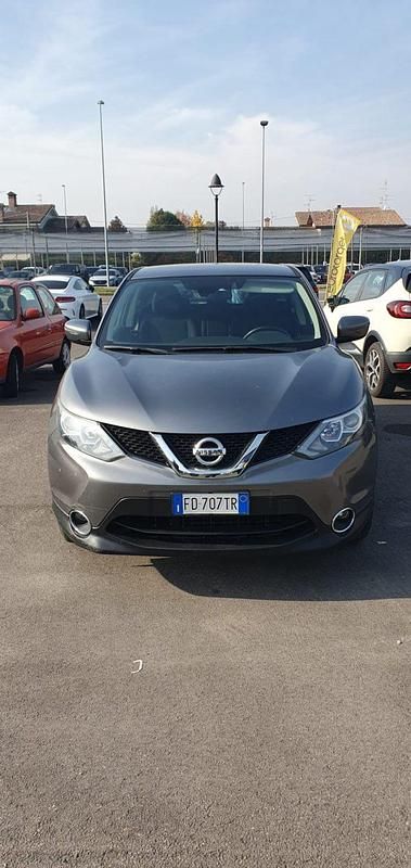 Usata Nissan Qashqai Acenta 2016 Grigio SUV