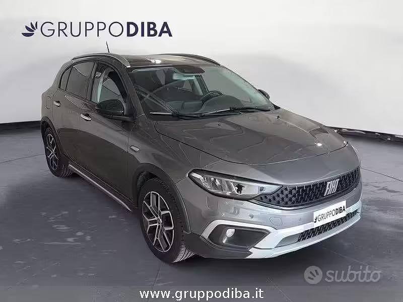 Usata Fiat Tipo Cross 131 CV (96 kW) 2021 Grigio Berlina