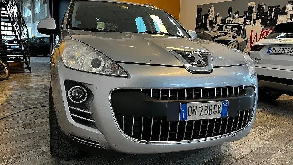 Käytetty Peugeot 4007 156 HP (114 kW) 2008 Harmaa Katumaasturi