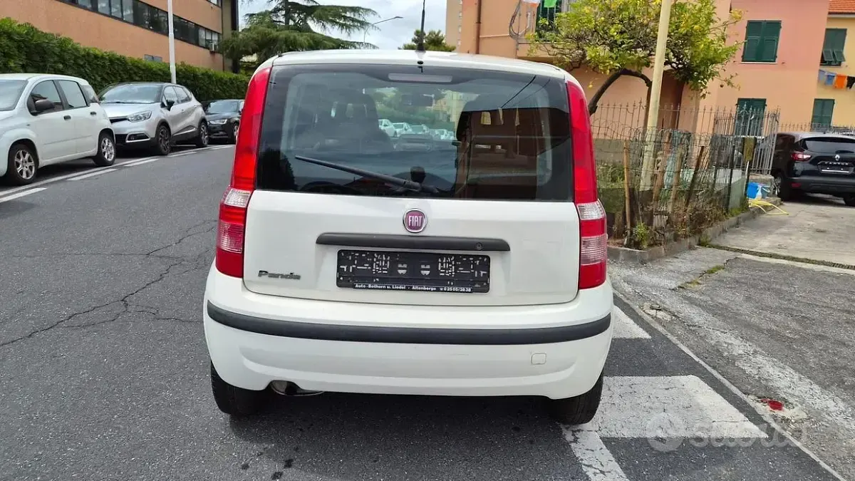 Usata Fiat Panda Dynamic 69 CV (50 kW) 2011 Bianco Utilitaria