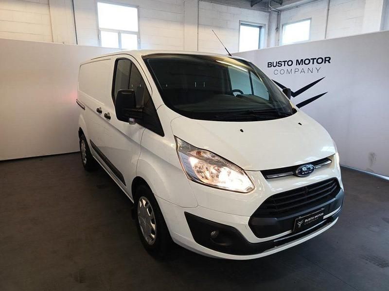 Usata Ford Transit Custom Titanium 131 CV (96 kW) 2018 Bianco / pastello Berlina