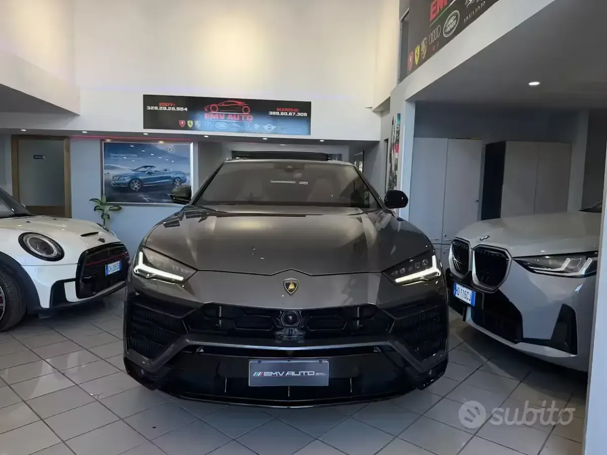 Usata Lamborghini Urus 650 CV (478 kW) 2022 Grigio SUV