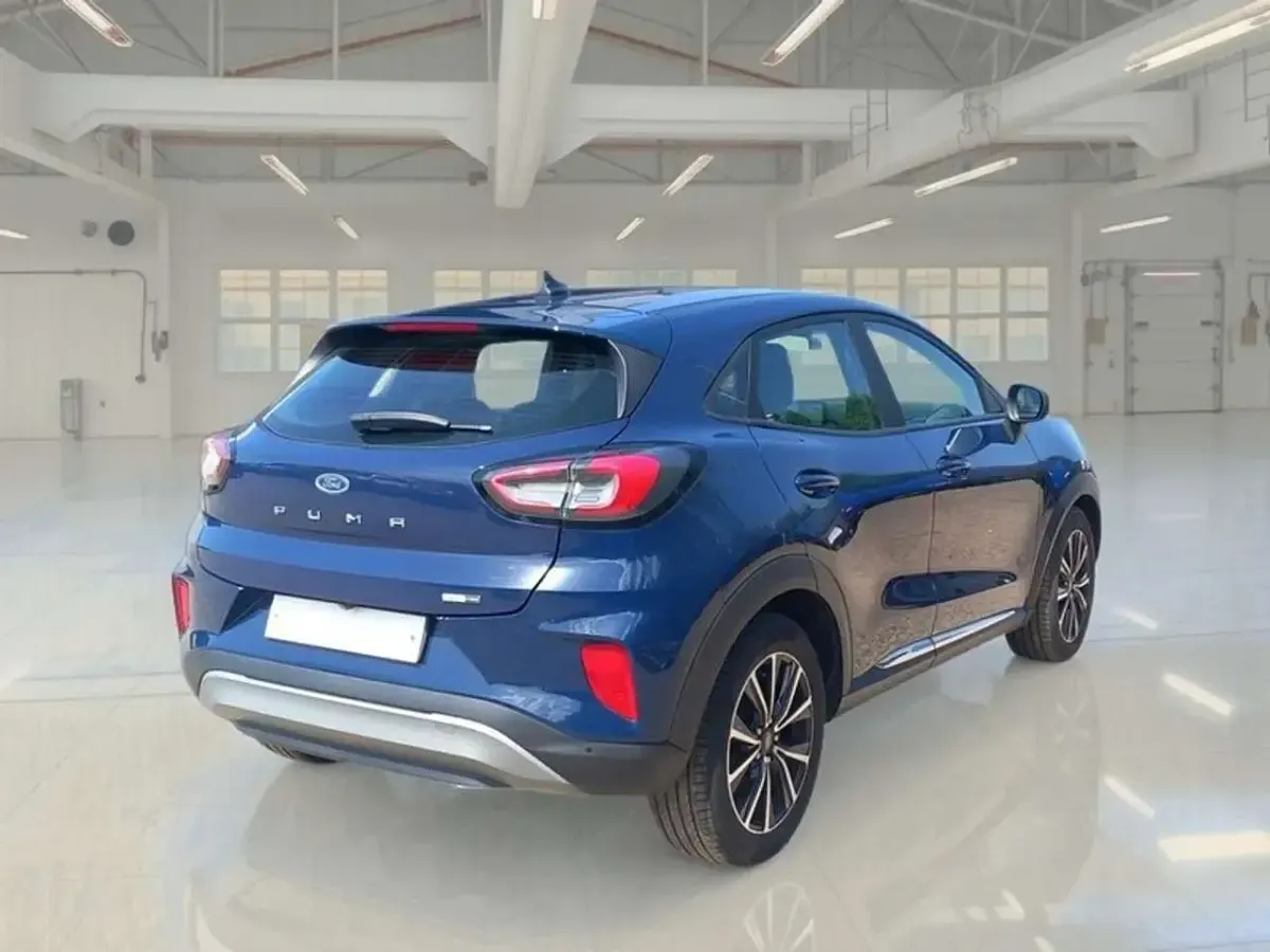 Usata Ford Puma Titanium 125 CV (91 kW) 2021 Blu SUV