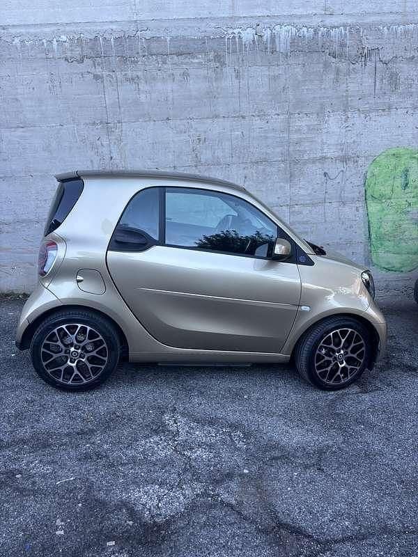 Usata Smart ForTwo Coupé Passion 41 kW (56 CV) 2021 Utilitaria