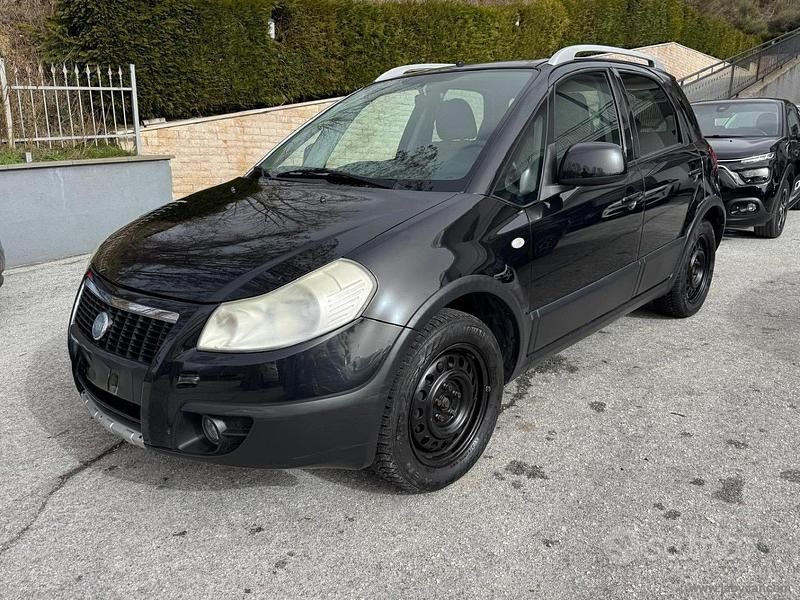 Usata Fiat Sedici Dynamic 107 CV (78 kW) 2007 Nero SUV