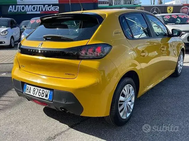 Usata Peugeot 208 Active 75 CV (55 kW) 2023 Giallo Utilitaria