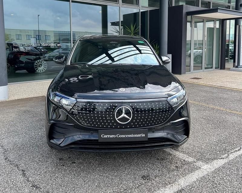 Usata Mercedes EQA250+ Advanced Plus 94 kW (129 CV) 2024 Vernice nero cosmo SUV