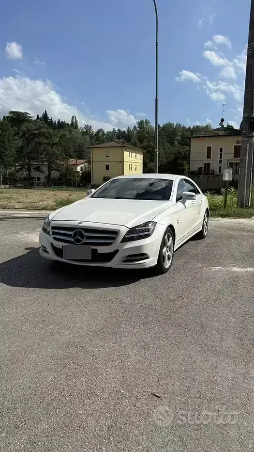 Usata Mercedes CLS350 265 CV (194 kW) 2011 Bianco Coupé