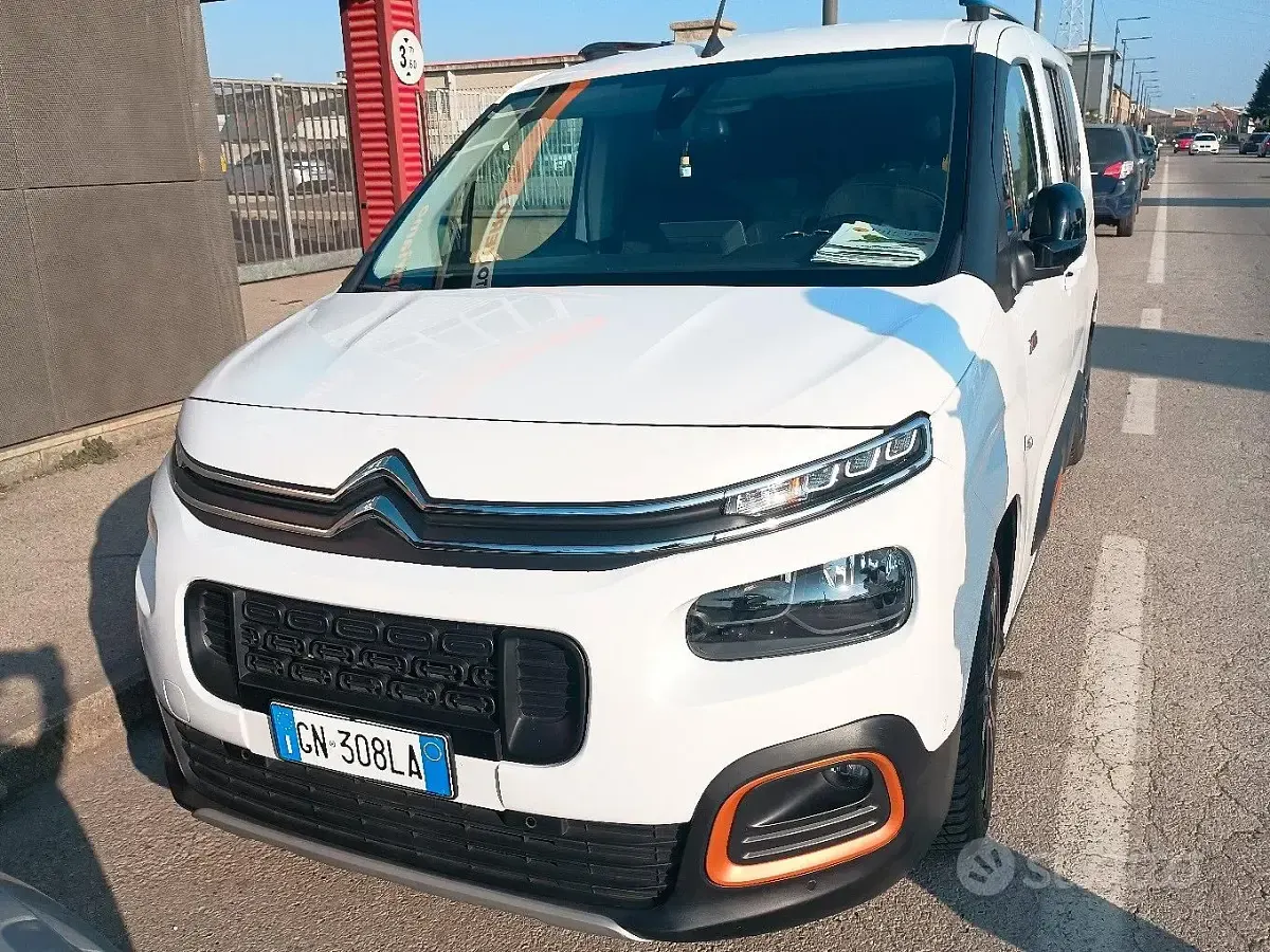 Usata Citroën e-Berlingo XTR 131 CV (96 kW) 2023 Bianco Monovolume