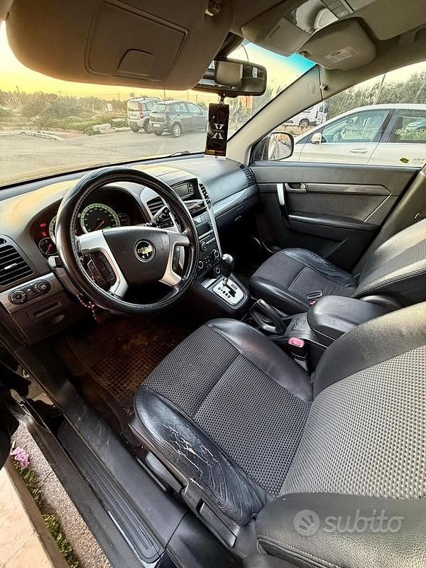 Usata Chevrolet Captiva 150 CV (110 kW) 2008 Nero SUV