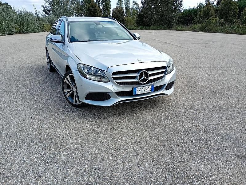 Usata 2017 Mercedes C180 Station wagon | 12.900 € (Buon prezzo) - Immagine 1/4