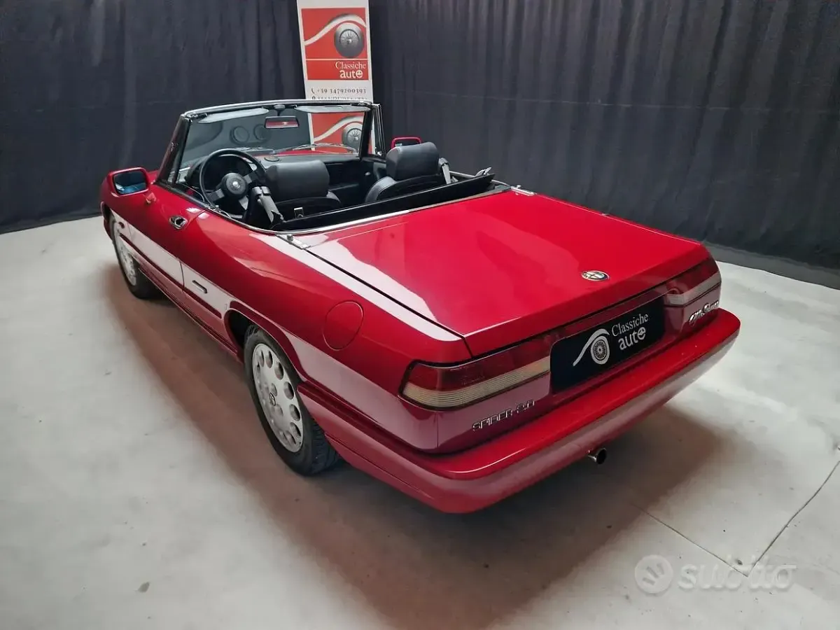 Usata Alfa Romeo Spider 130 CV (95 kW) 1993 Rosso Cabrio