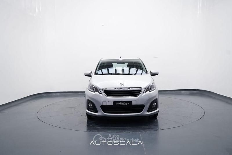 Usata Peugeot 108 Active 72 CV (52 kW) 2021 Argento Utilitaria