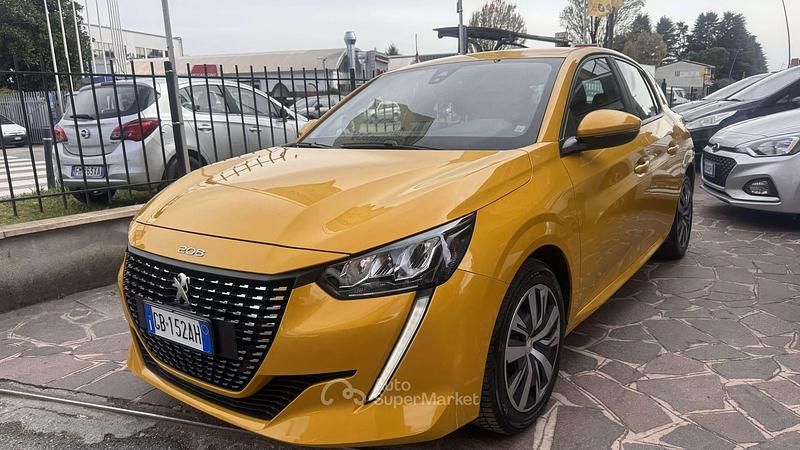 Usata Peugeot 208 Active 75 CV (55 kW) 2020 Oro Utilitaria