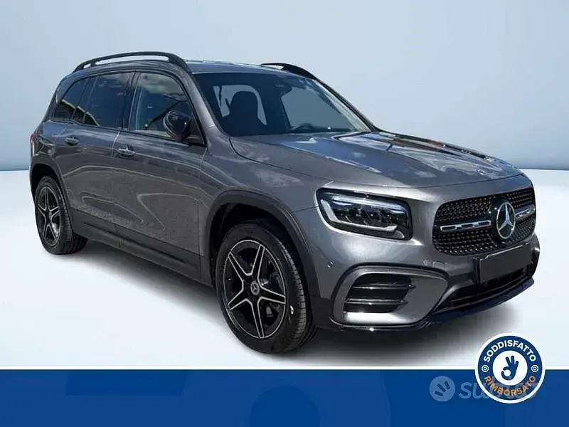 Usata Mercedes GLB200 AMG 150 CV (110 kW) 2026 Grigio SUV