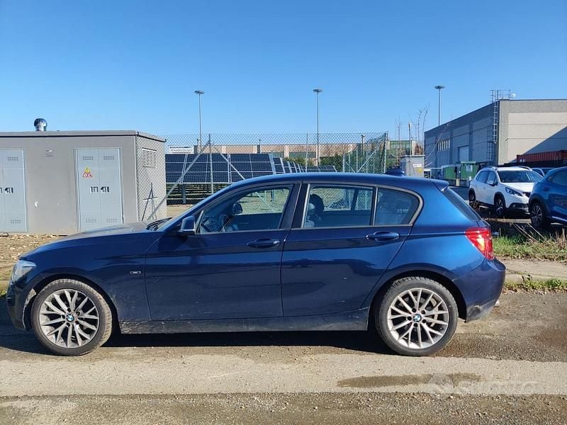 Occasion BMW 118 Efficient Dynamics 143 ch (105 kW) 2014 Bleue Citadine