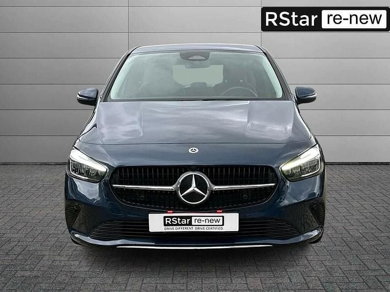 Usata Mercedes B200 Advanced Plus 150 CV (110 kW) 2023 Blu denim Utilitaria