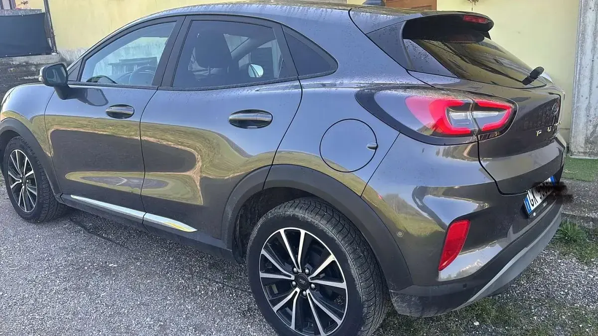 Usata Ford Puma Titanium S 120 CV (88 kW) 2022 Grigio SUV