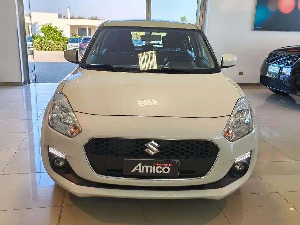 Usata Suzuki Swift 90 CV (66 kW) 2020 Bianco Utilitaria