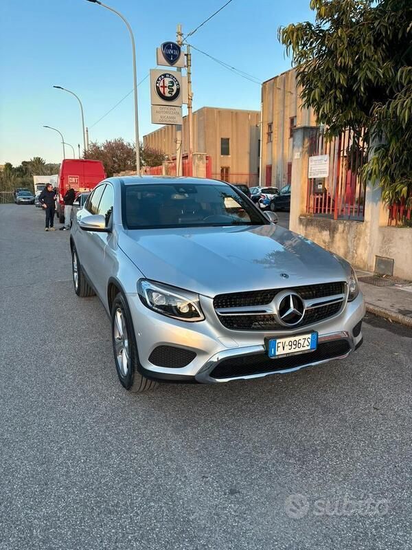 Grigio Usata 2019 Mercedes GLC250 Coupé | 35.000 € (Buon prezzo) - Immagine 1/4