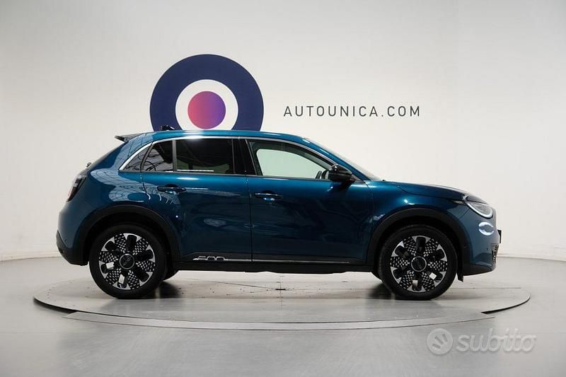 Usata Fiat 600 La Prima 101 CV (74 kW) 2025 Blu SUV